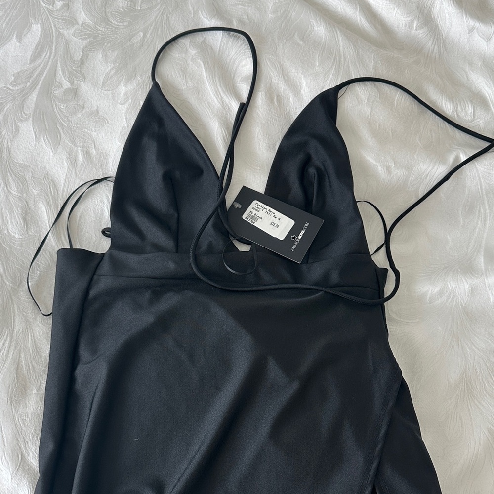 New Fashion Nova Elegant Black Strappy Dress